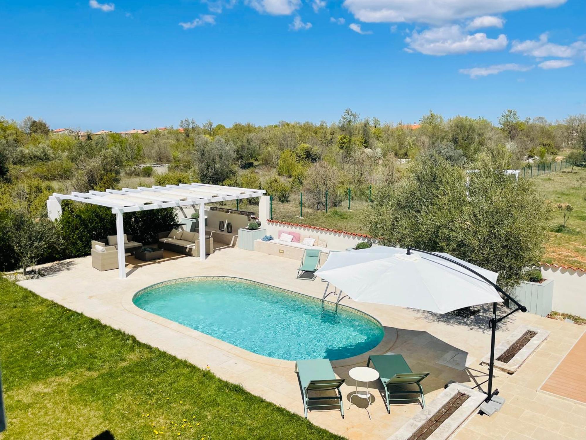 Luxury Villa In Istria - 9,000 Sqm Private Estate With Pool & Sauna, 15 Min To Sea, Near Fazana, 3 Bedrooms Juršići Kültér fotó