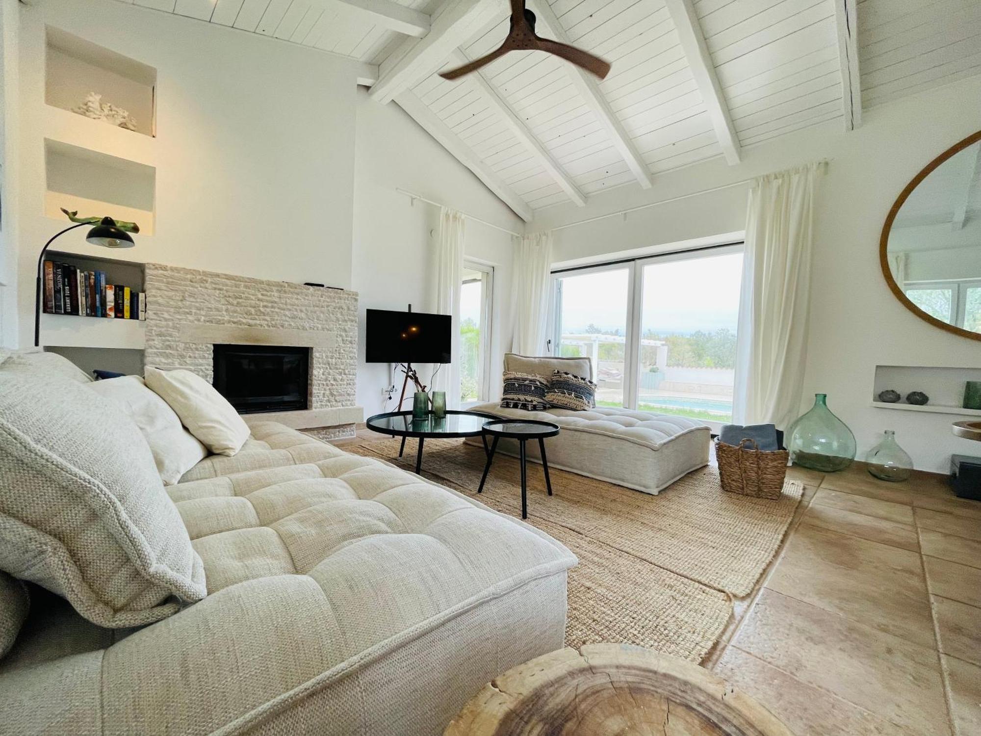 Luxury Villa In Istria - 9,000 Sqm Private Estate With Pool & Sauna, 15 Min To Sea, Near Fazana, 3 Bedrooms Juršići Kültér fotó